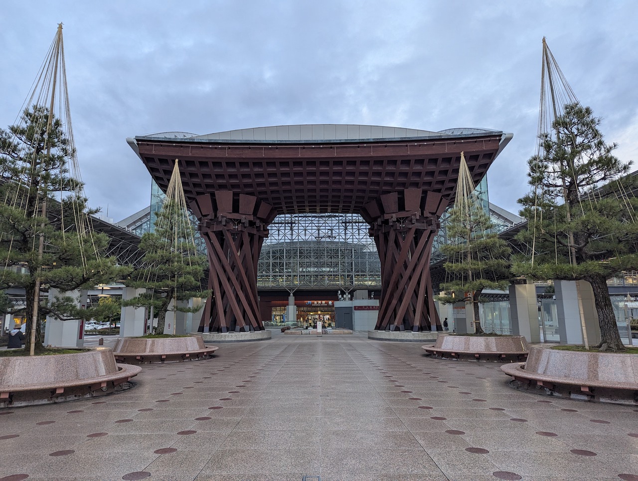 Japan Beyond the Golden Route: A Trip to Kanazawa, Japan - DESKRIB